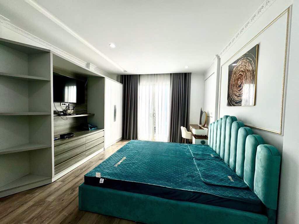 Bán nhà lô góc 3 mặt thoáng Hào Nam